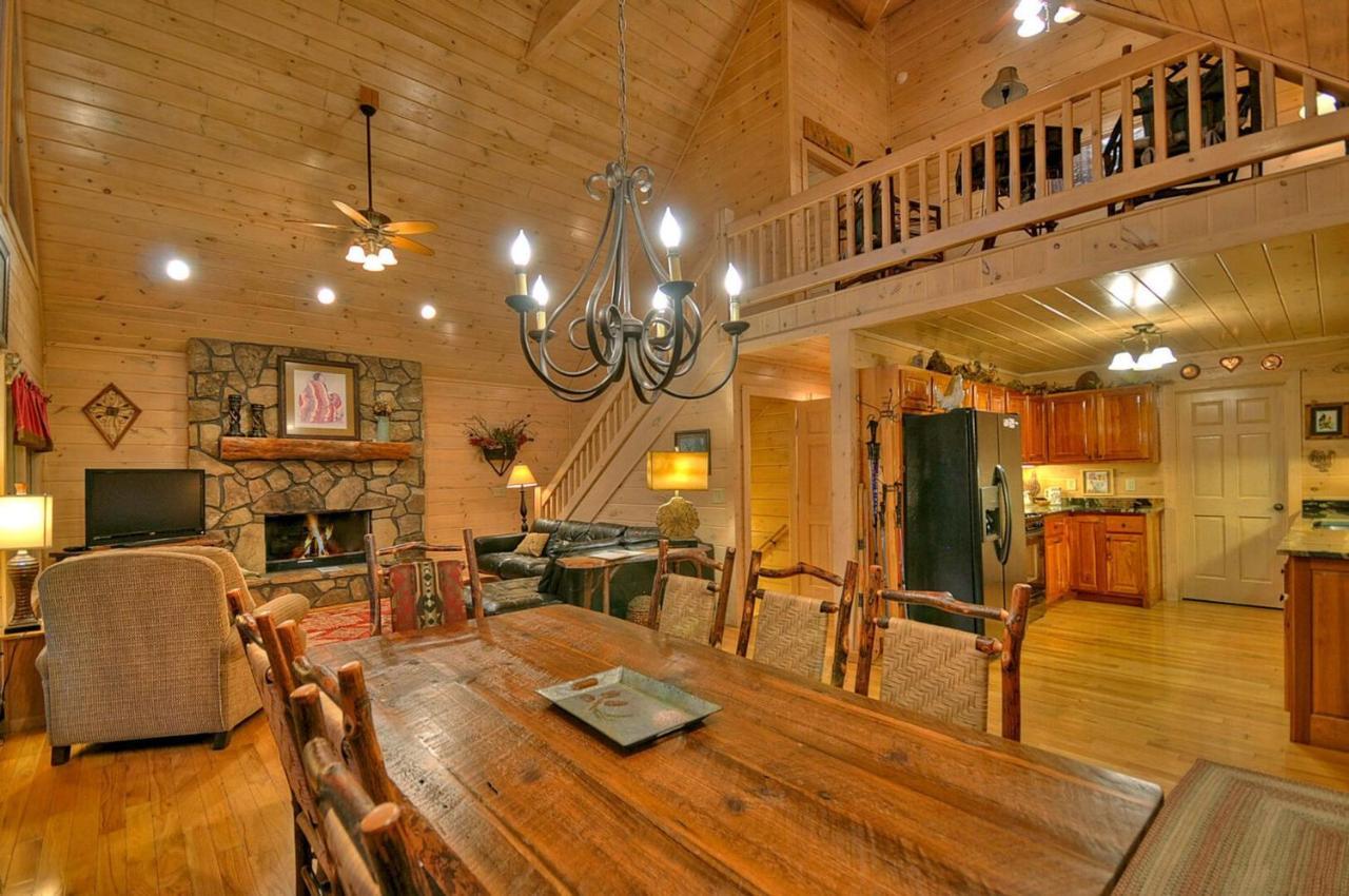 Aska Adventure Lodge Blue Ridge Eksteriør bilde